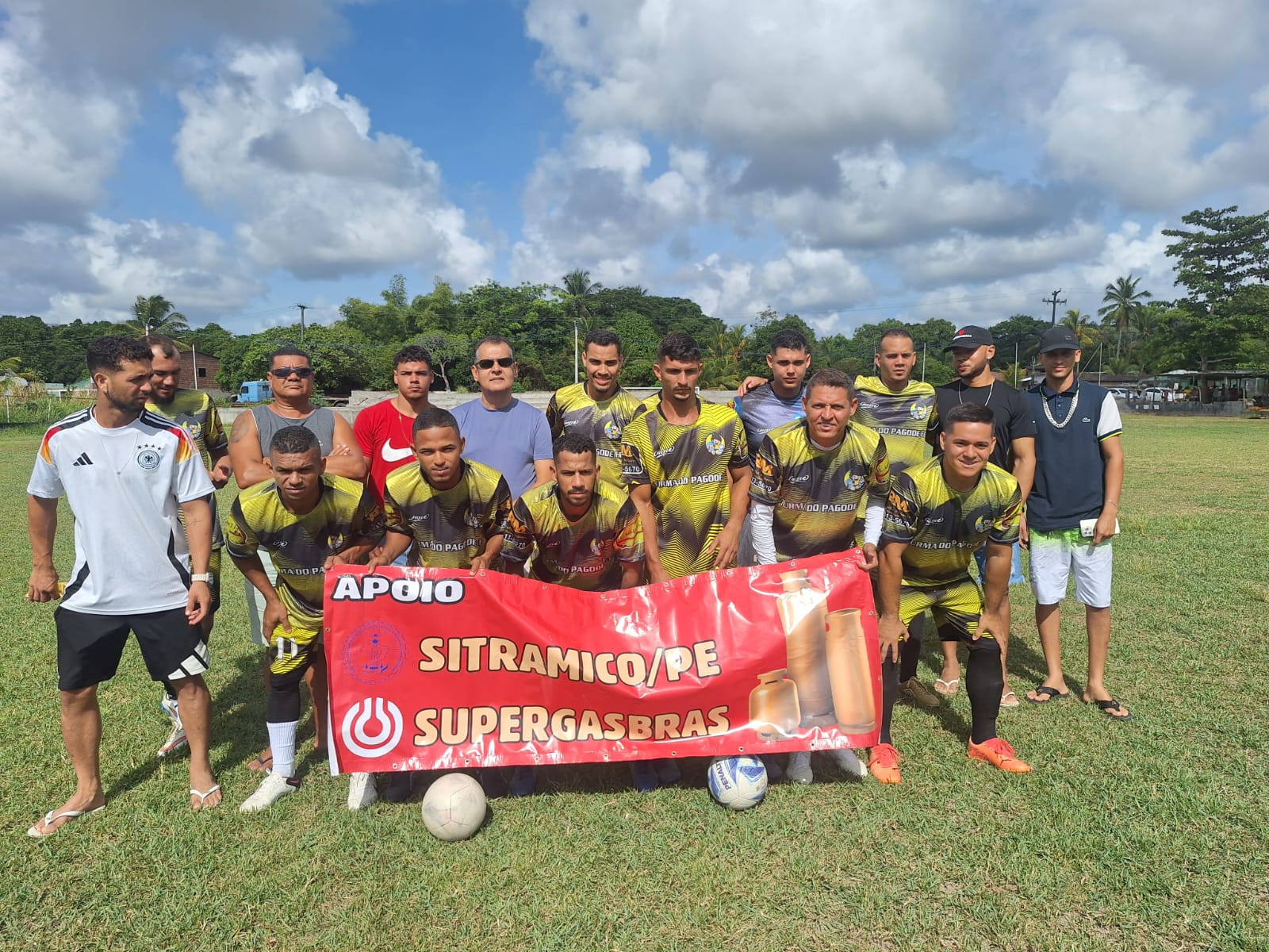 SITRAMICO-PE apoia jogo entre Copa Energia e Supergasbras no Campo da Massangana
